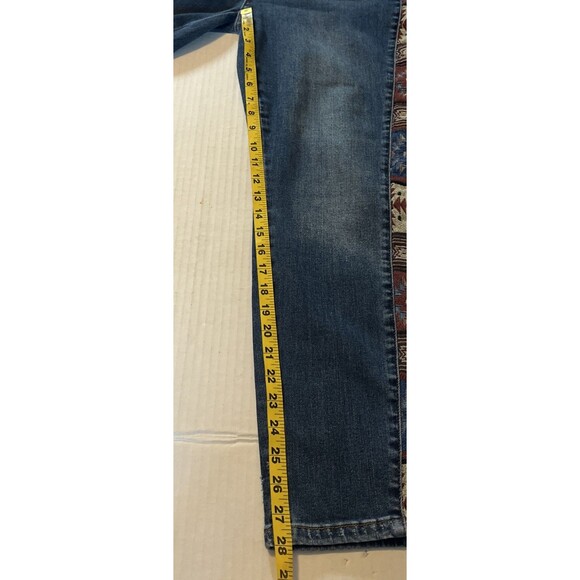 Judy Blue Jeans Women’s 13/31 Aztec Stripe Relaxed Fit Mid Rise Stretch Denim - Picture 9 of 11
